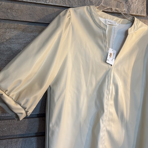 Cream Faux Leather top - Picture 4 of 11